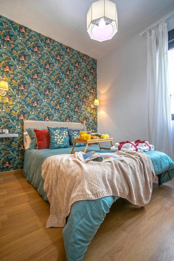 -Malagasunapts- Central Freeparking Rooftoppool Kültér fotó